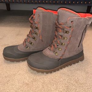 Bare Traps winter boots
